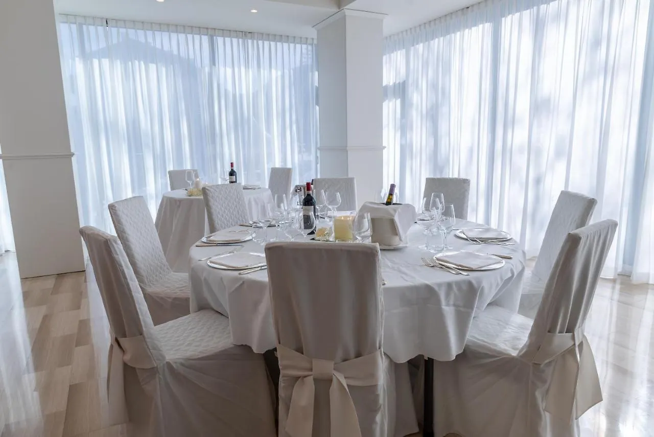 Cristallo Wellness Hotel Aprica 4*,  Italy