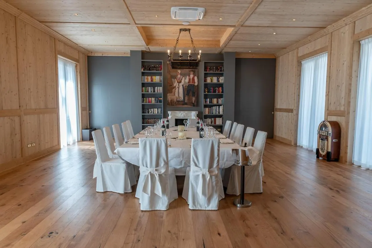 Cristallo Wellness Hotel Aprica