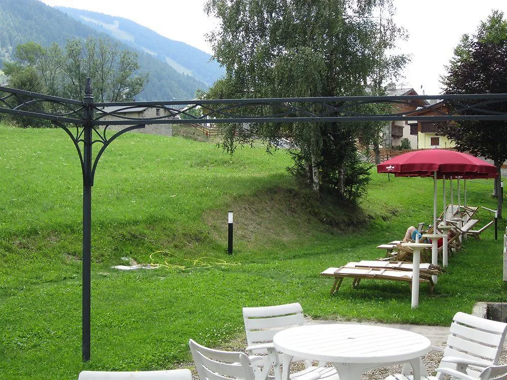 Cristallo Wellness Hotel Aprica 4*,